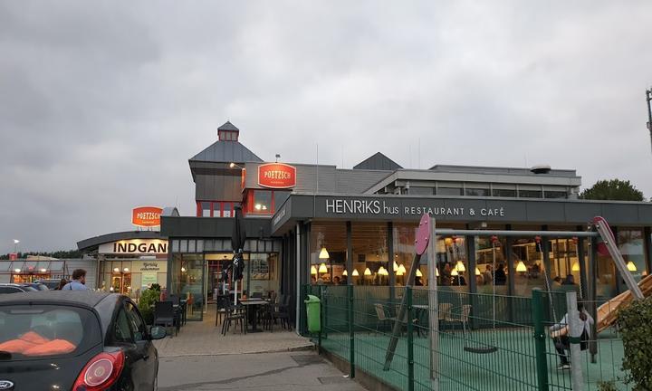 Henriks hus Restaurang & Cafe